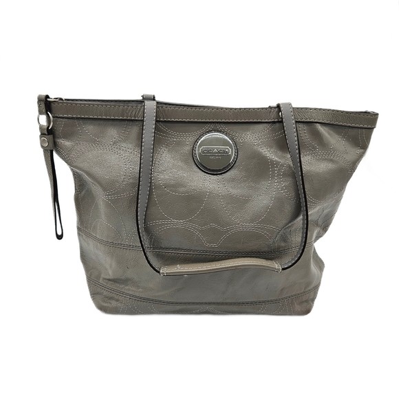 coach Handbags - 💯 Authentic Coach #F15142 -grey patent leather shoulder bag